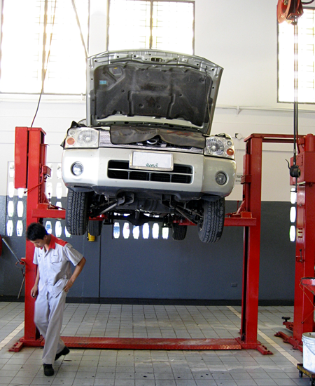 Auto Mobiles